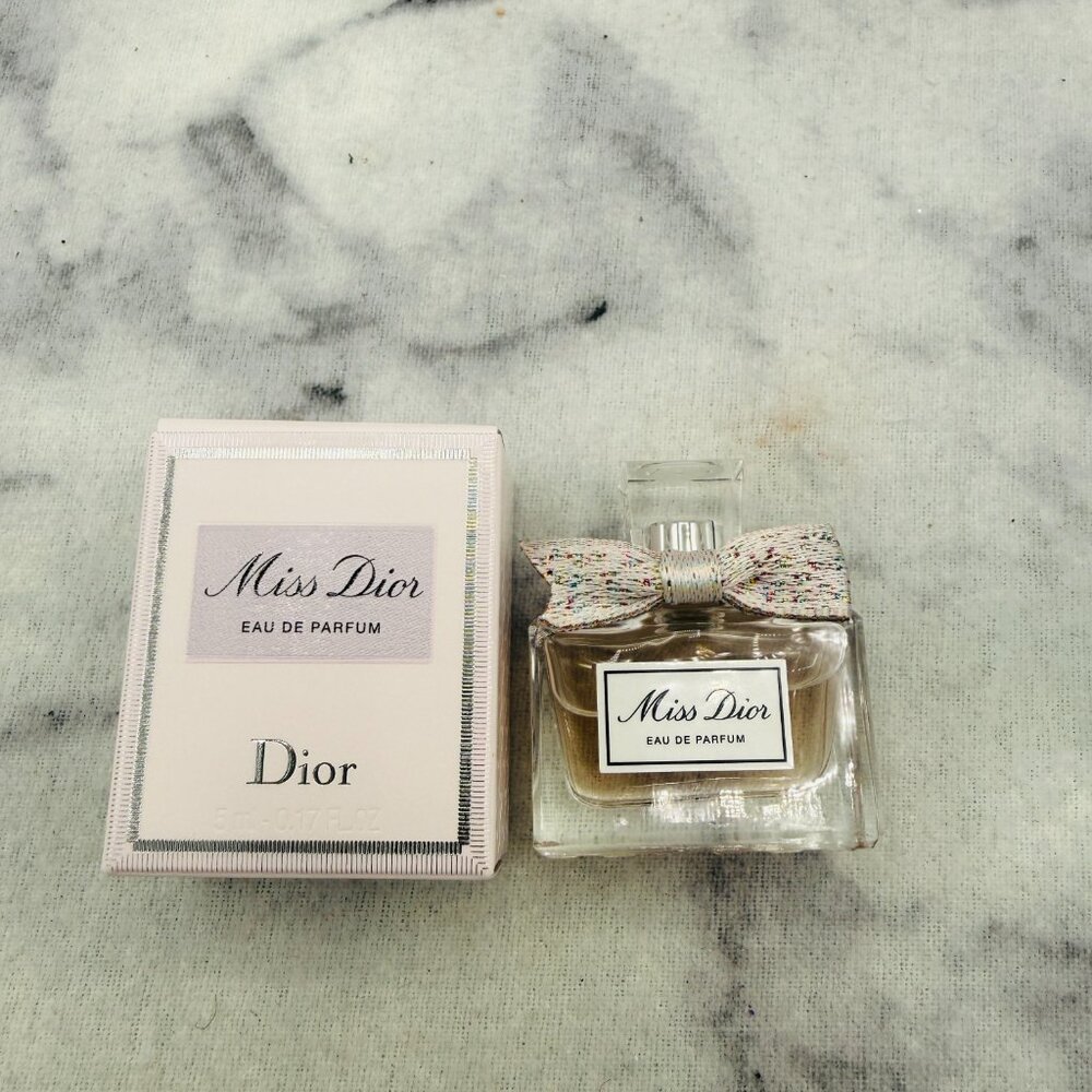 Dior Beauty Gift Set-Pink Pouch,Miss Dior,Mascara,Lip Gloss,Primer-5pc-BOXED-NEW - Picture 9 of 16